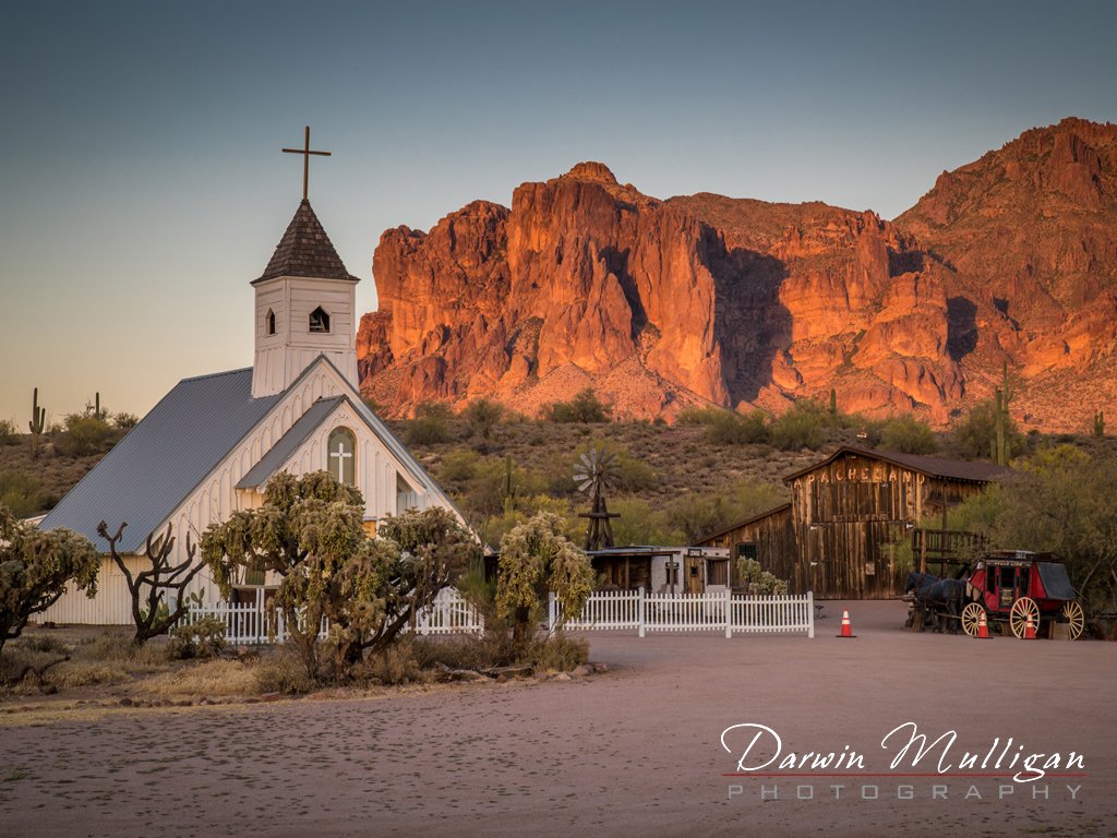 Elvis-church-superstition-mountains-arizona