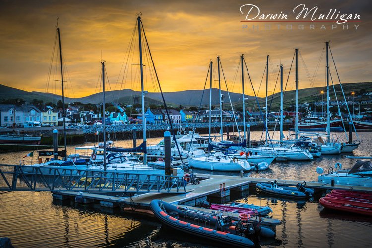 Ireland-Dingle-town-harbor-at-sunrise