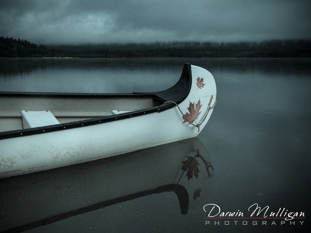 Maple-leaf-on-canoe-Pyramid-Lake-Jasper-National-Park-Alberta