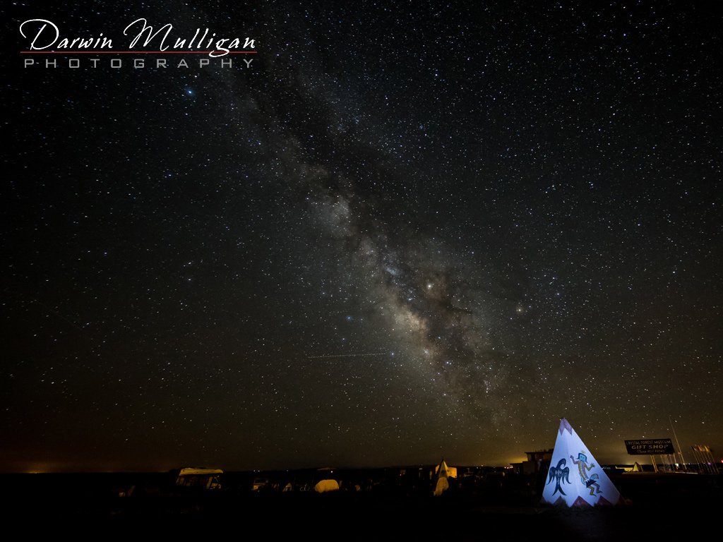 Milky-way-and-teepee-night-photography-petrified-forest-arizona