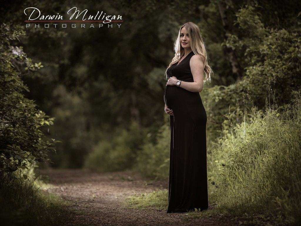 Maternity-Session---outdoors