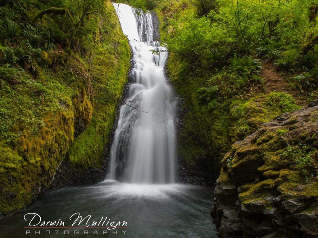 Bridal Veil Falls on the Columbia River Gorge, Oregon